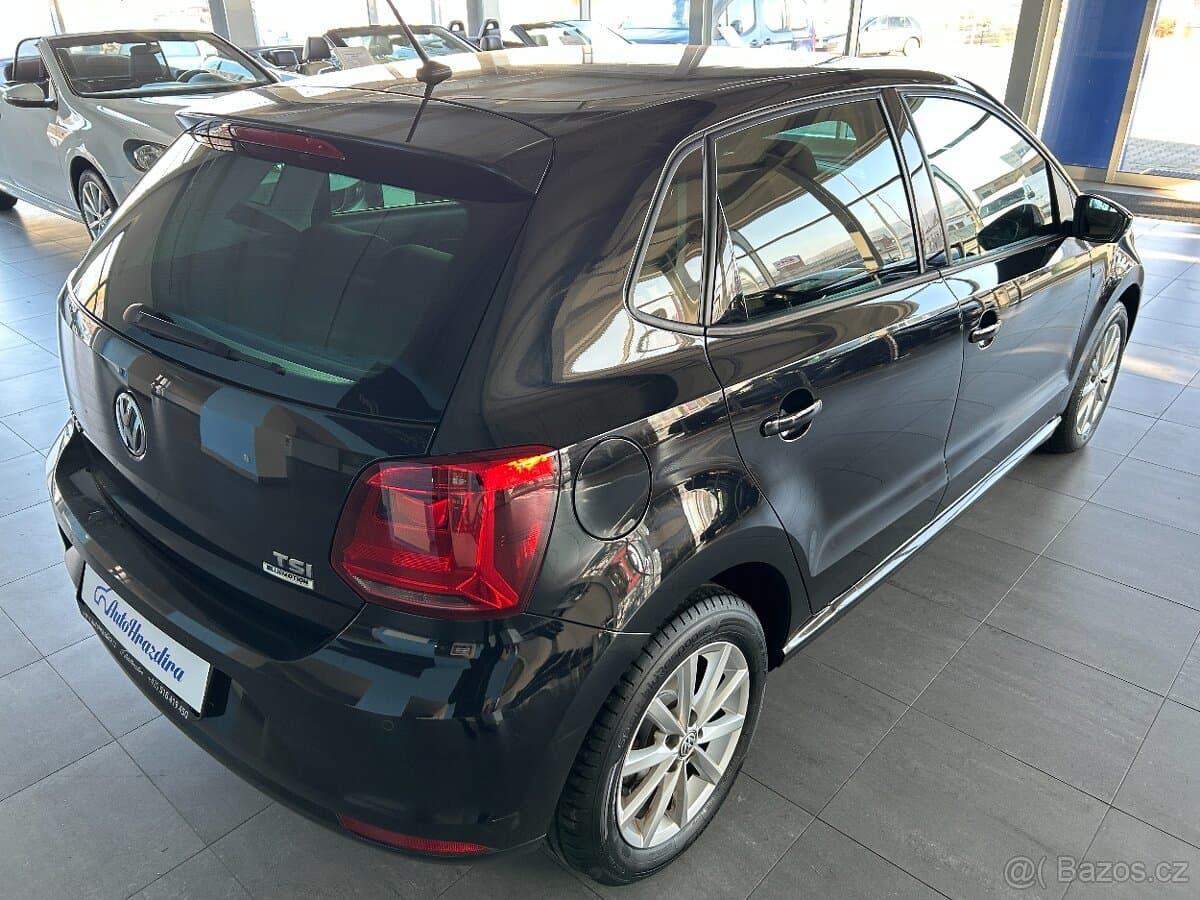 2015 Volkswagen POLO - 6