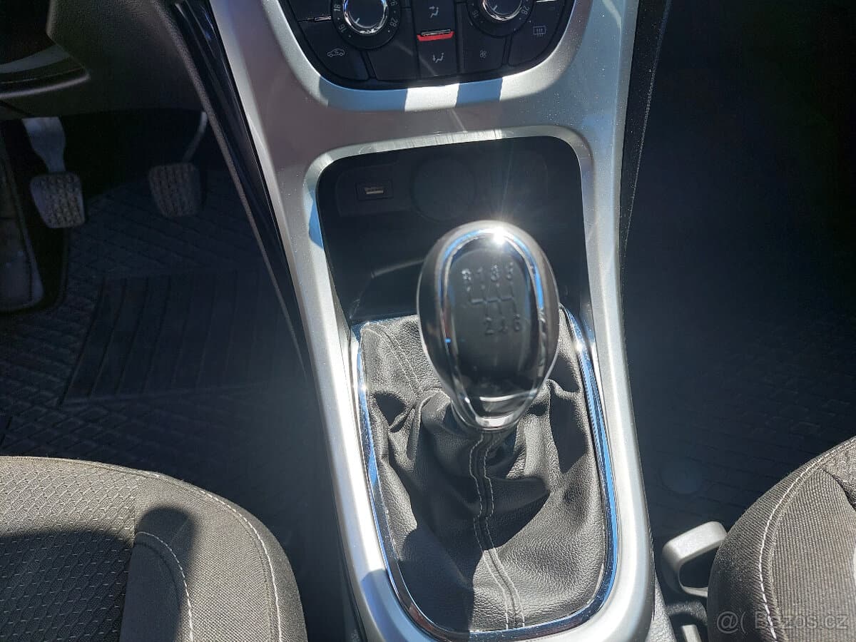 2013 Opel ASTRA - 6