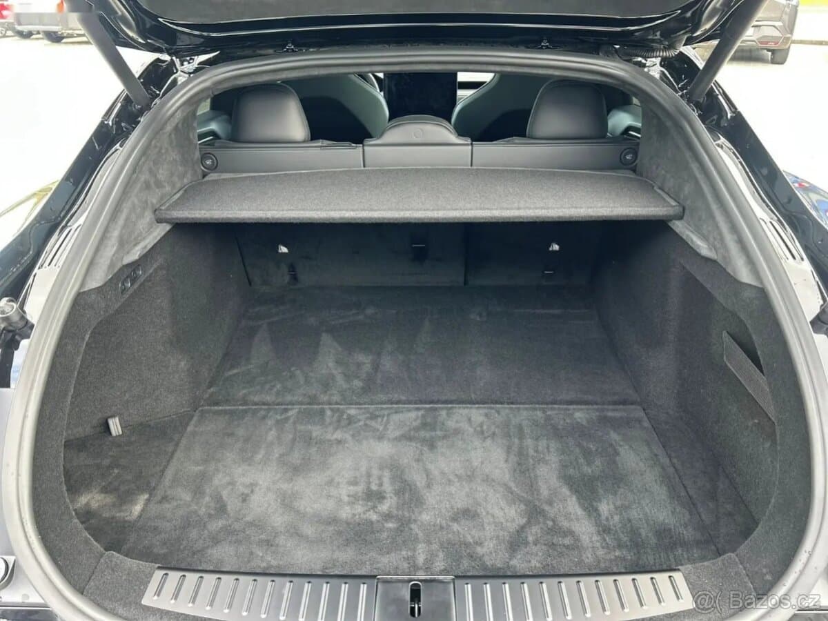 2024 Tesla MODEL S - 6