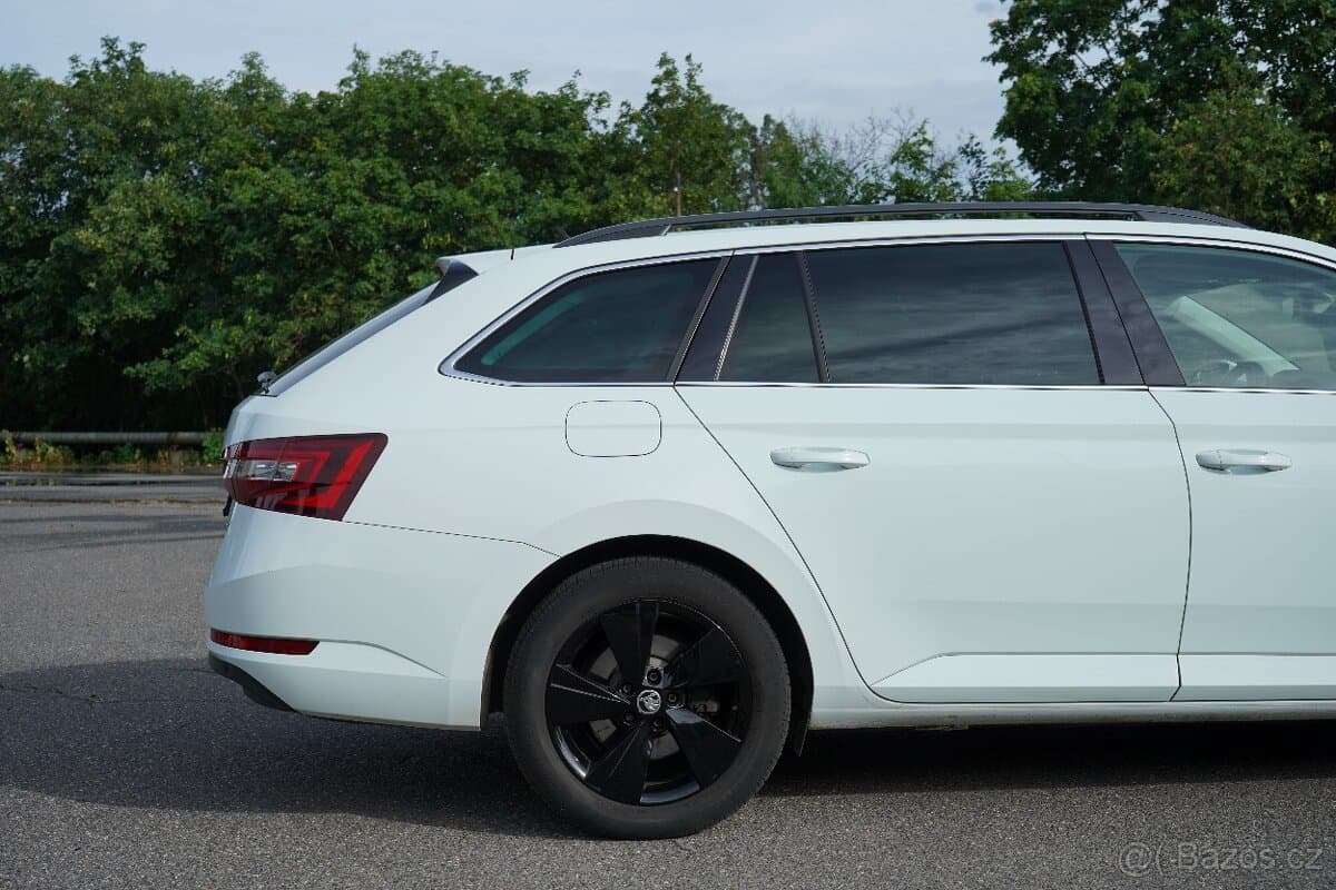 2018 Škoda SUPERB - 6