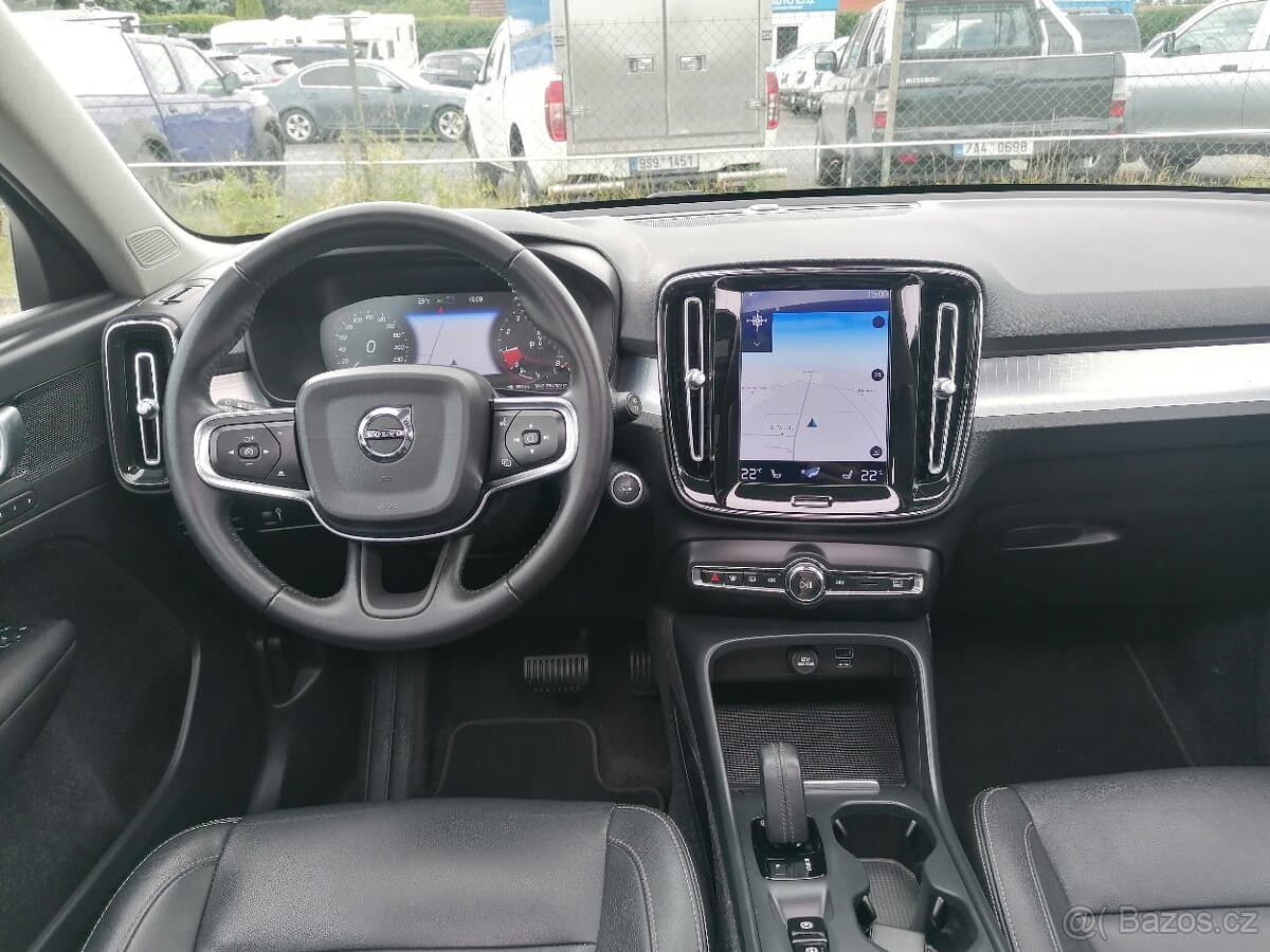 2020 Volvo XC40 - 6