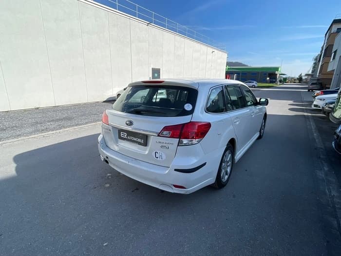 2010 Subaru LEGACY - 6