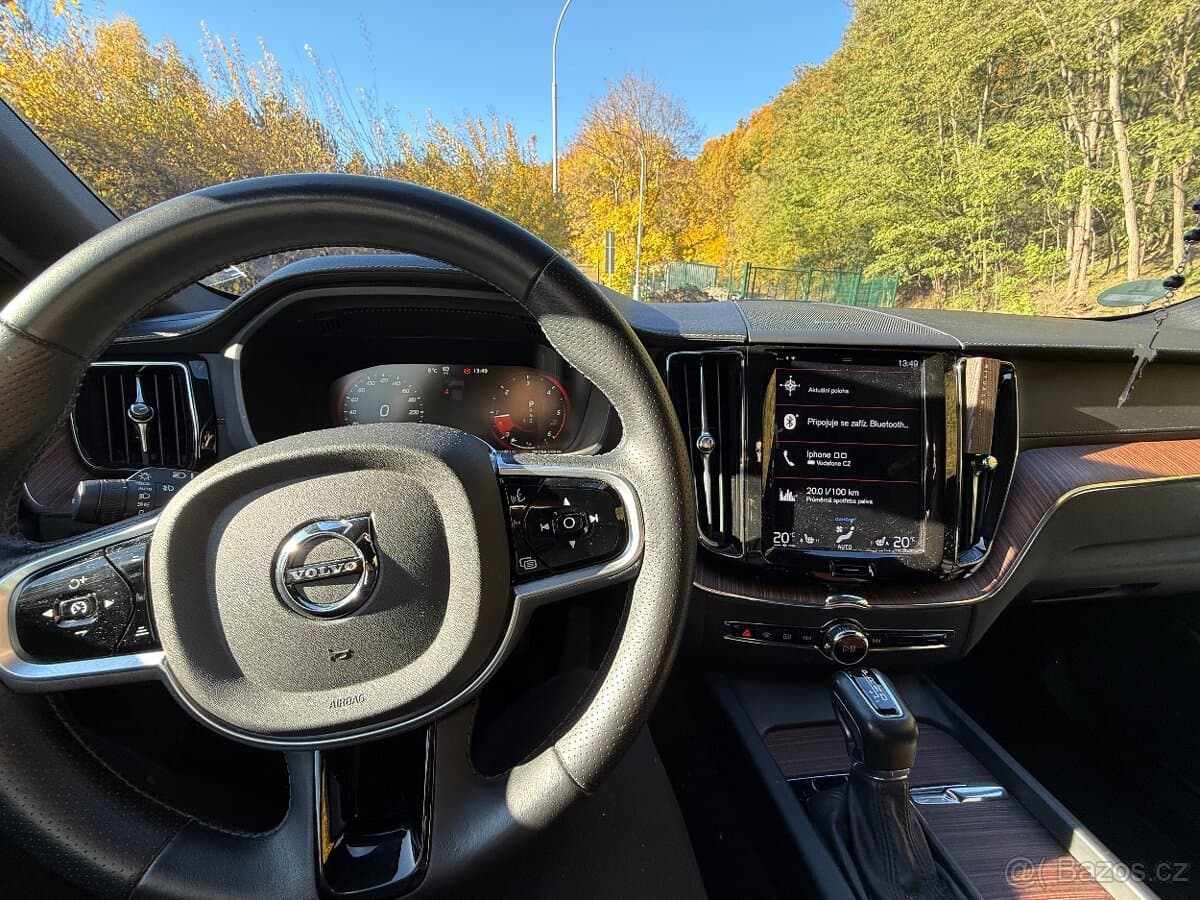 2019 Volvo XC60 - 6