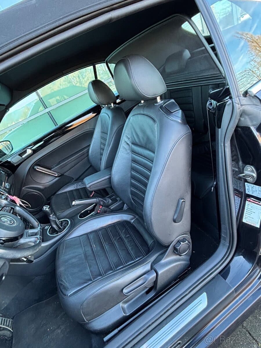 2018 Volkswagen BEETLE - 6