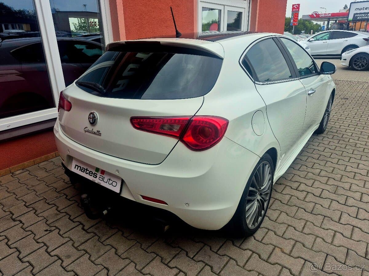 2010 Alfa Romeo GIULIETTA - 6