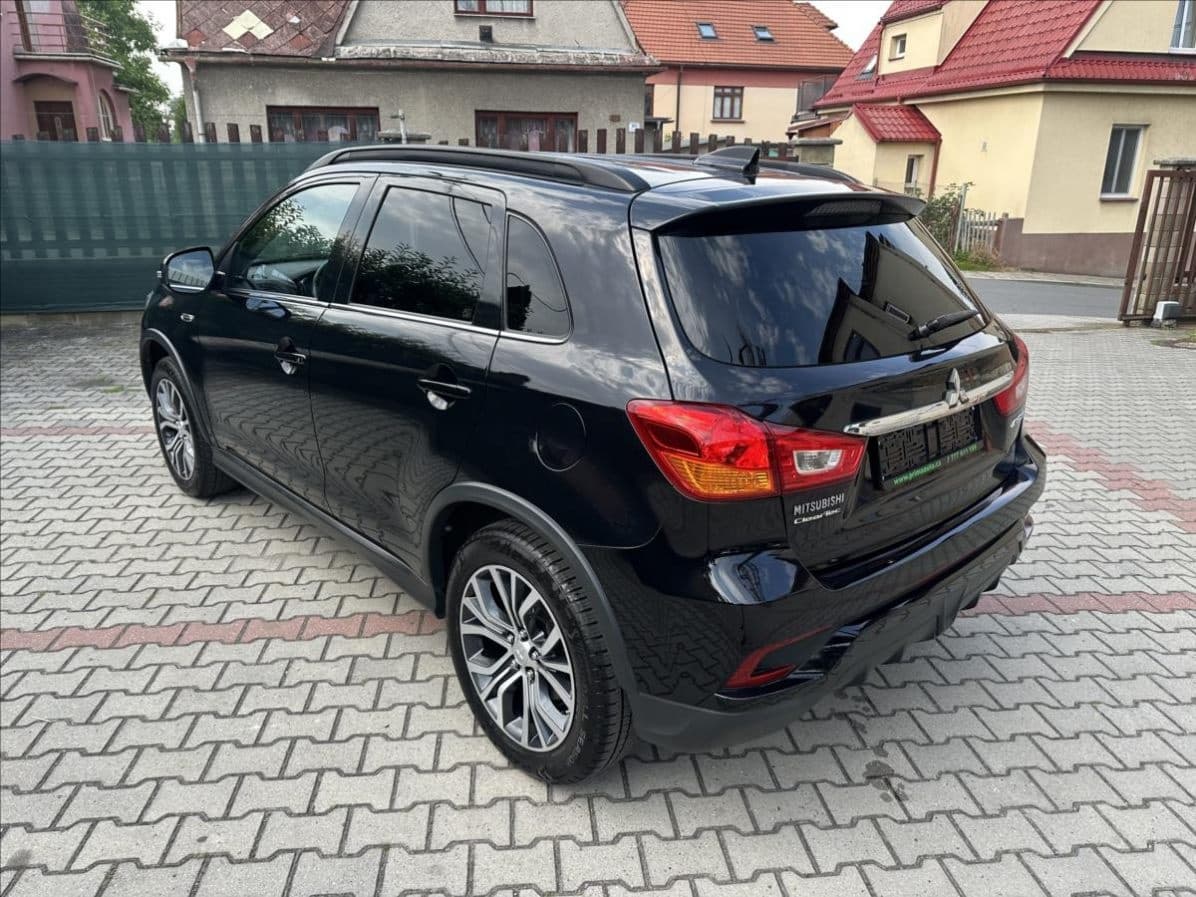 2017 Mitsubishi ASX - 6