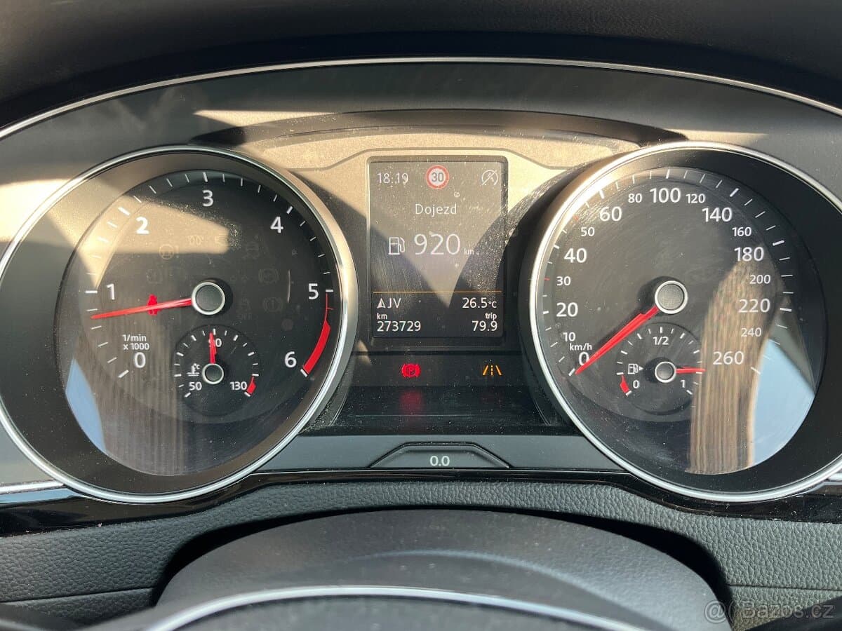 Volkswagen PASSAT - 6