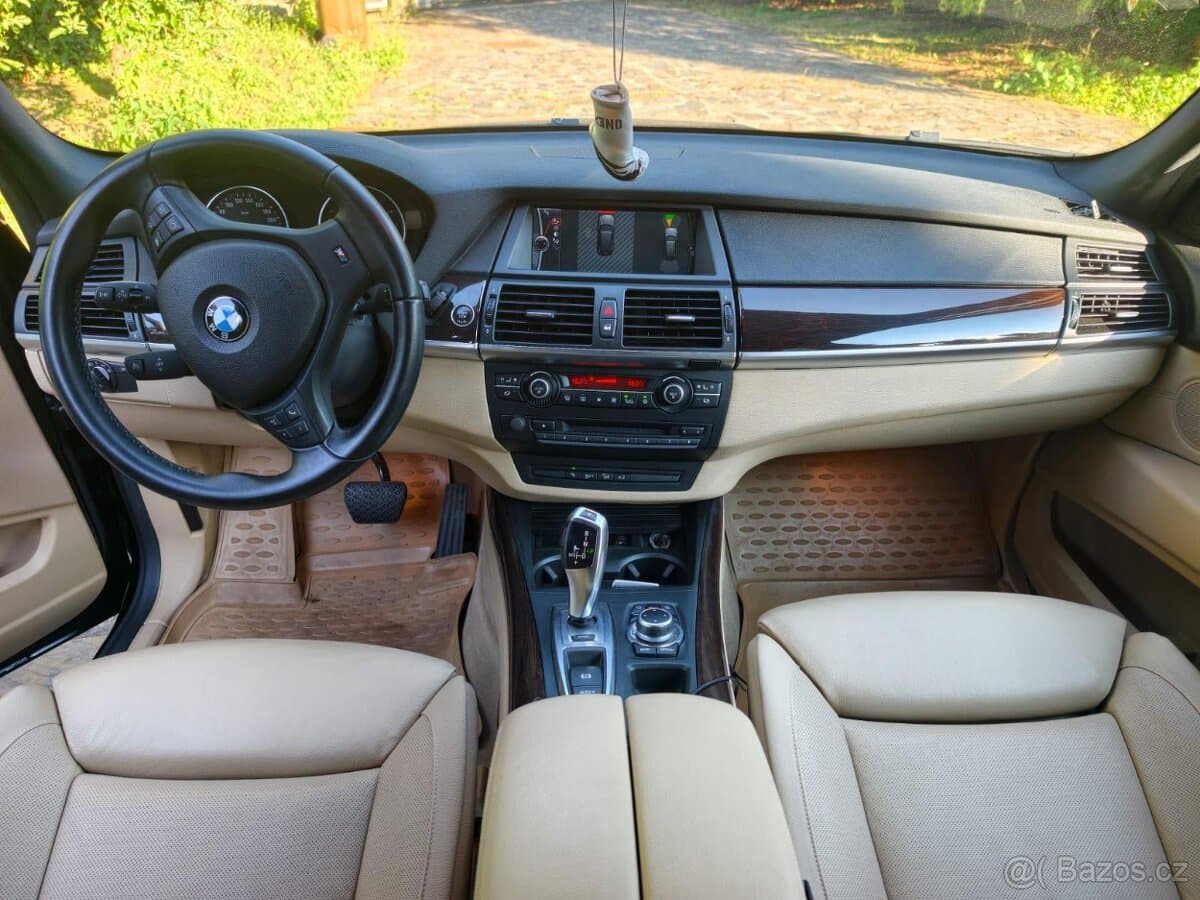 2011 BMW X5 - 6