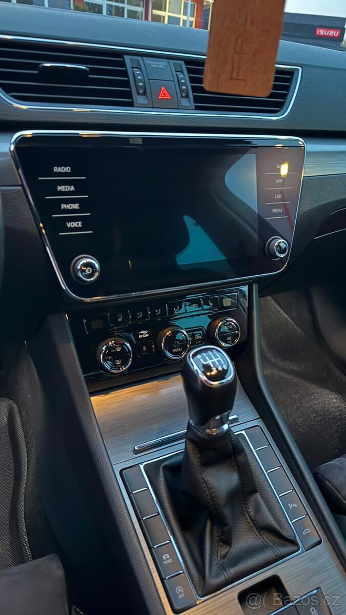 2022 Škoda SUPERB - 6