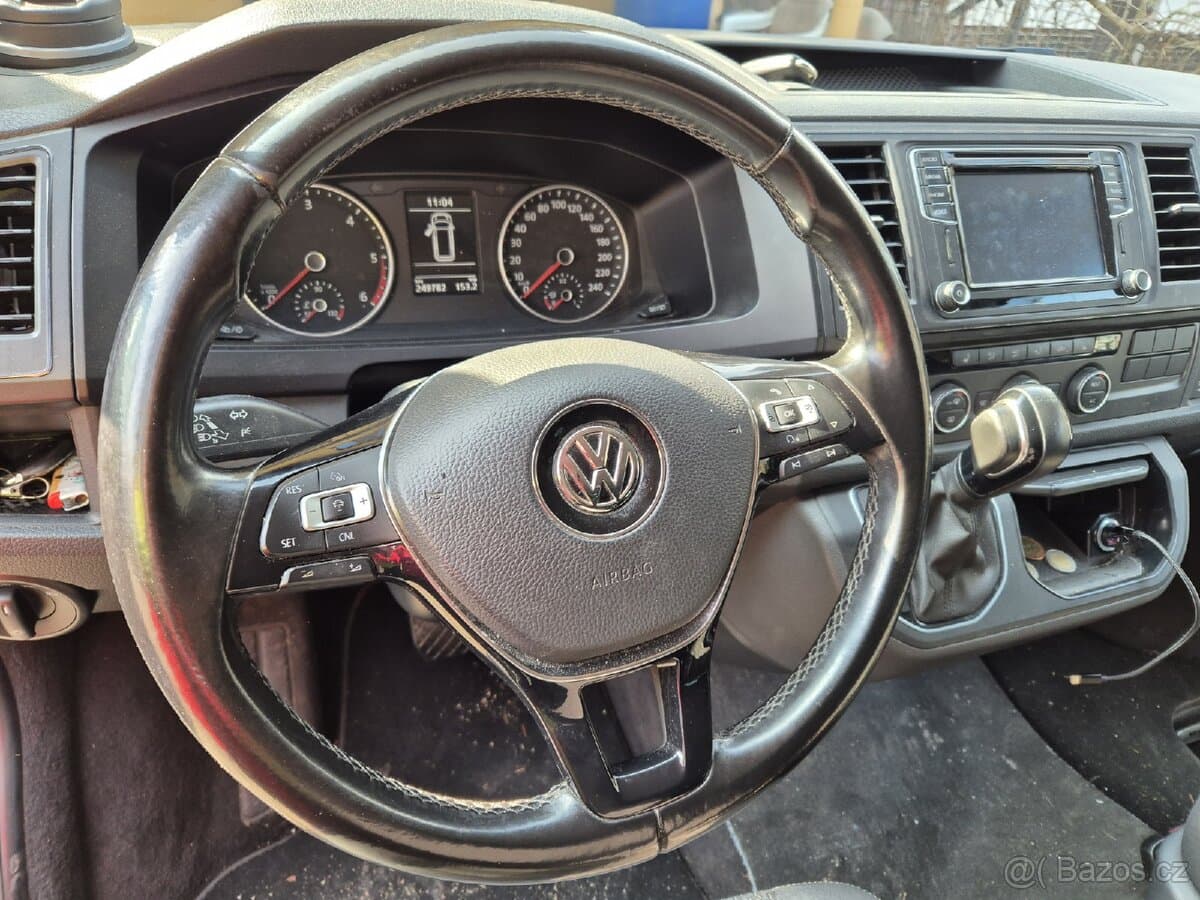 2017 Volkswagen MULTIVAN - 6