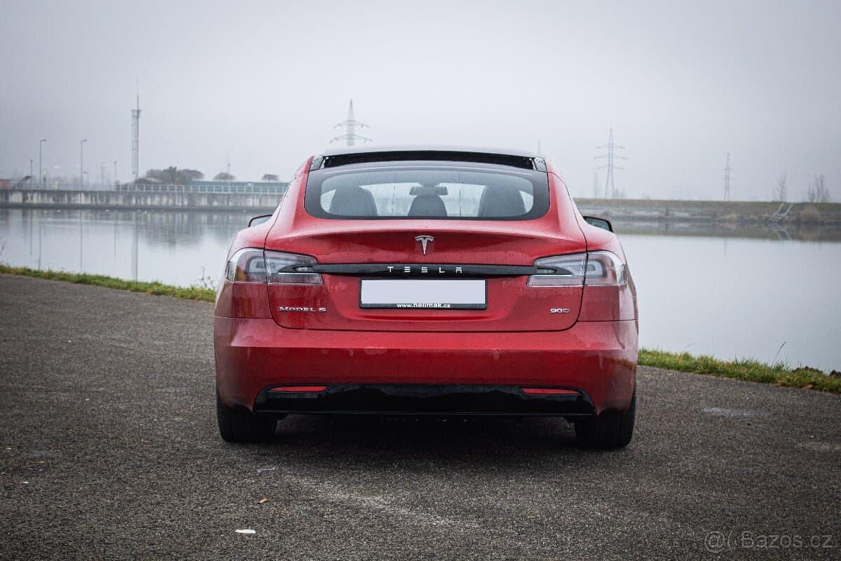2016 Tesla MODEL S - 6