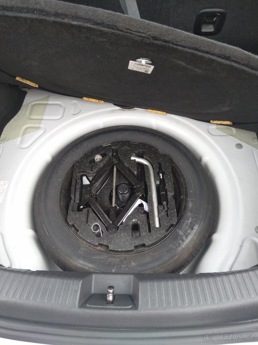 2016 Volkswagen BEETLE - 6