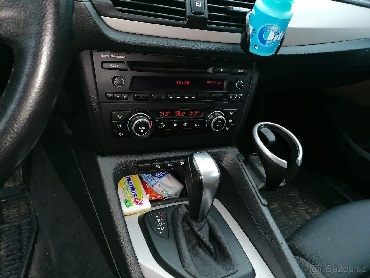 2010 BMW X1 - 6