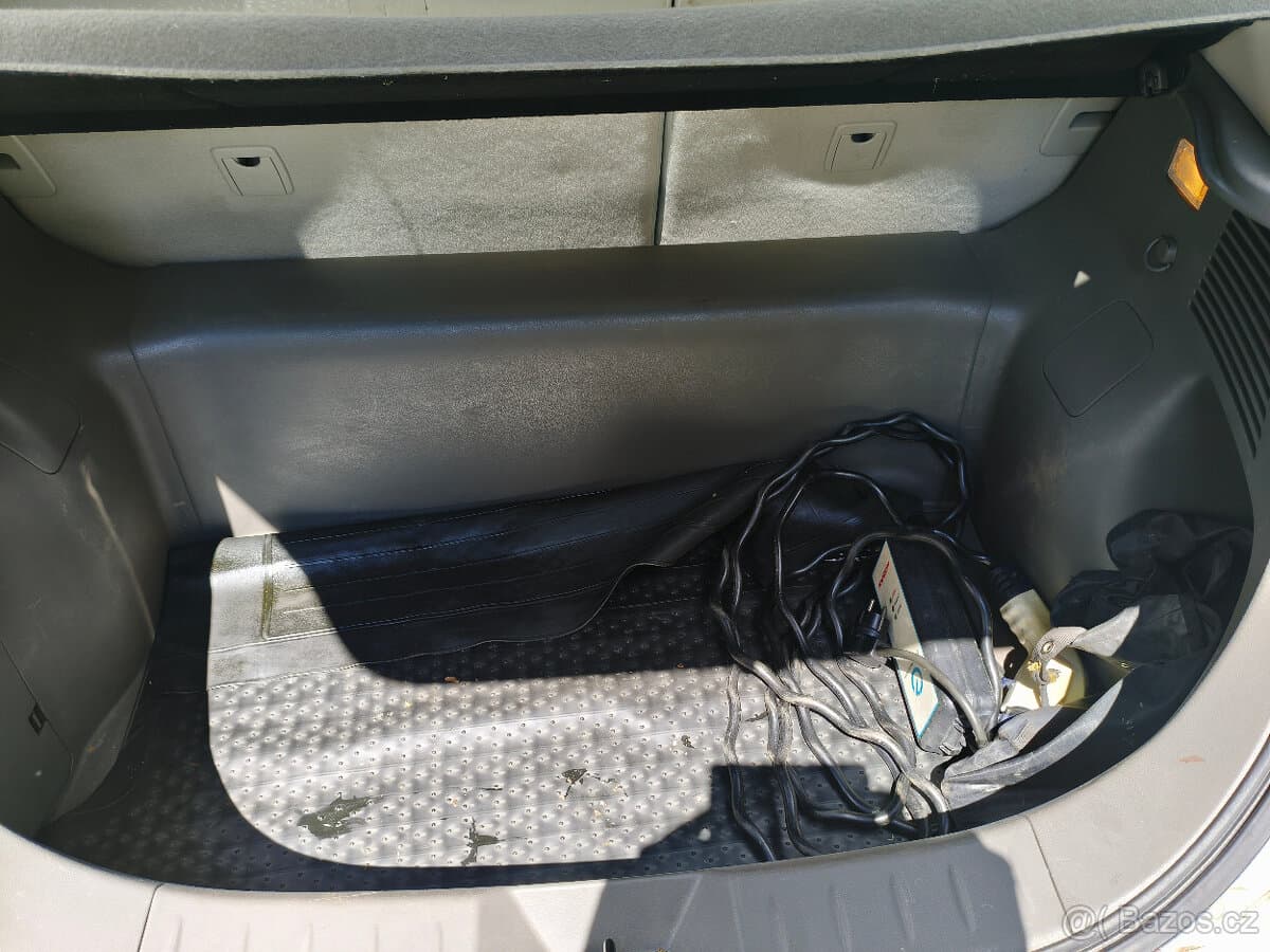 Nissan LEAF - 6