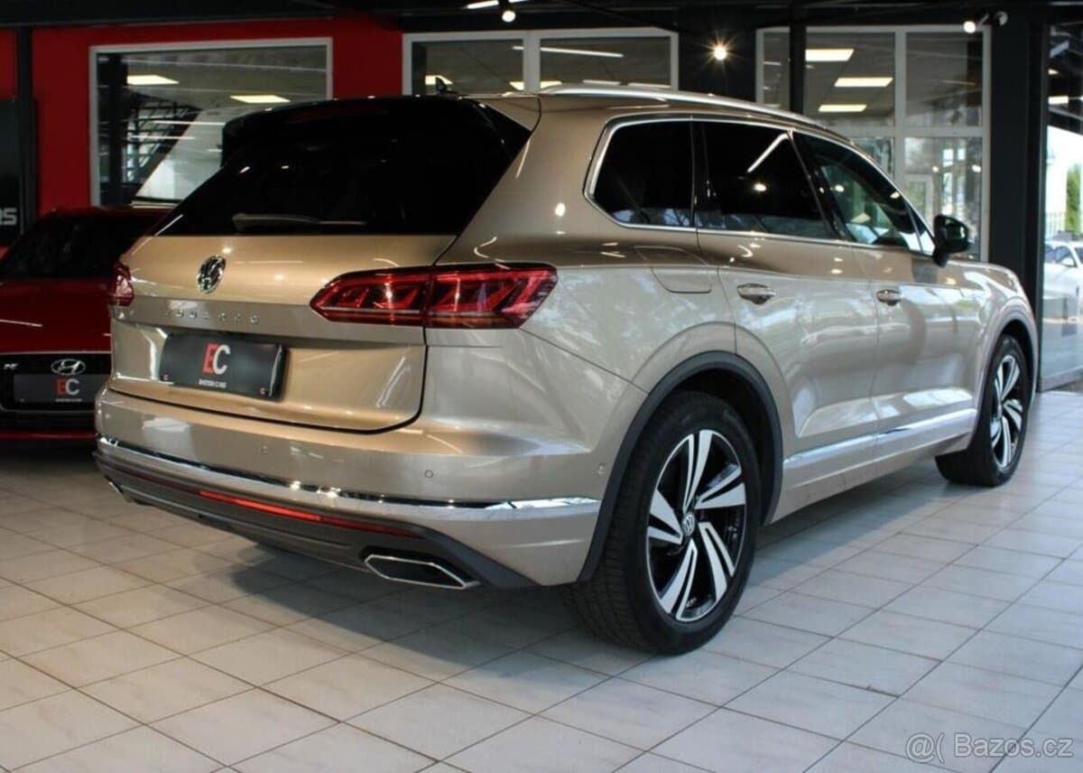 2018 Volkswagen TOUAREG - 6