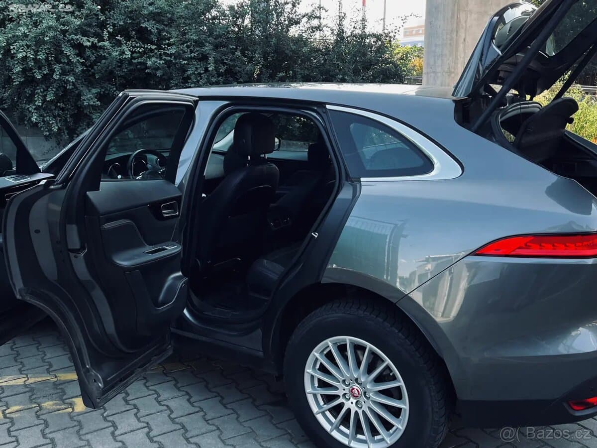 2019 Jaguar F-PACE - 6