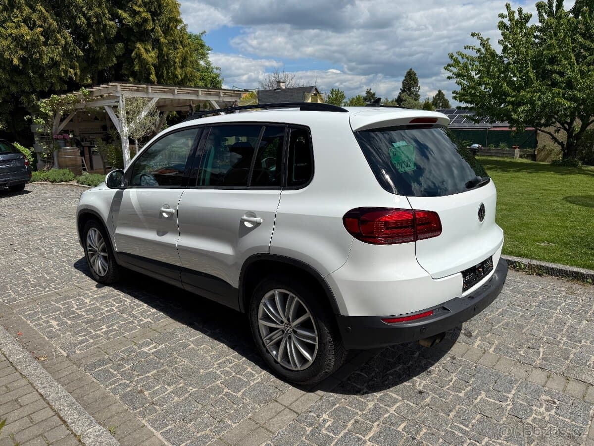 2015 Volkswagen TIGUAN - 6