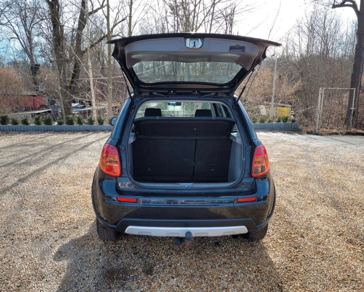 2011 Suzuki SX4 - 6