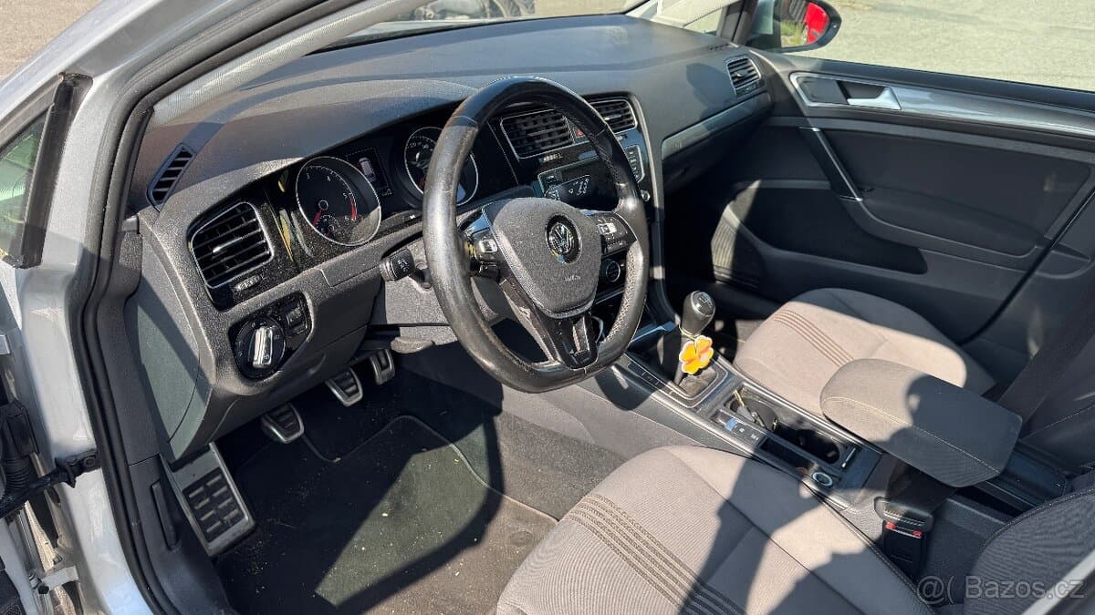 2017 Volkswagen GOLF - 6
