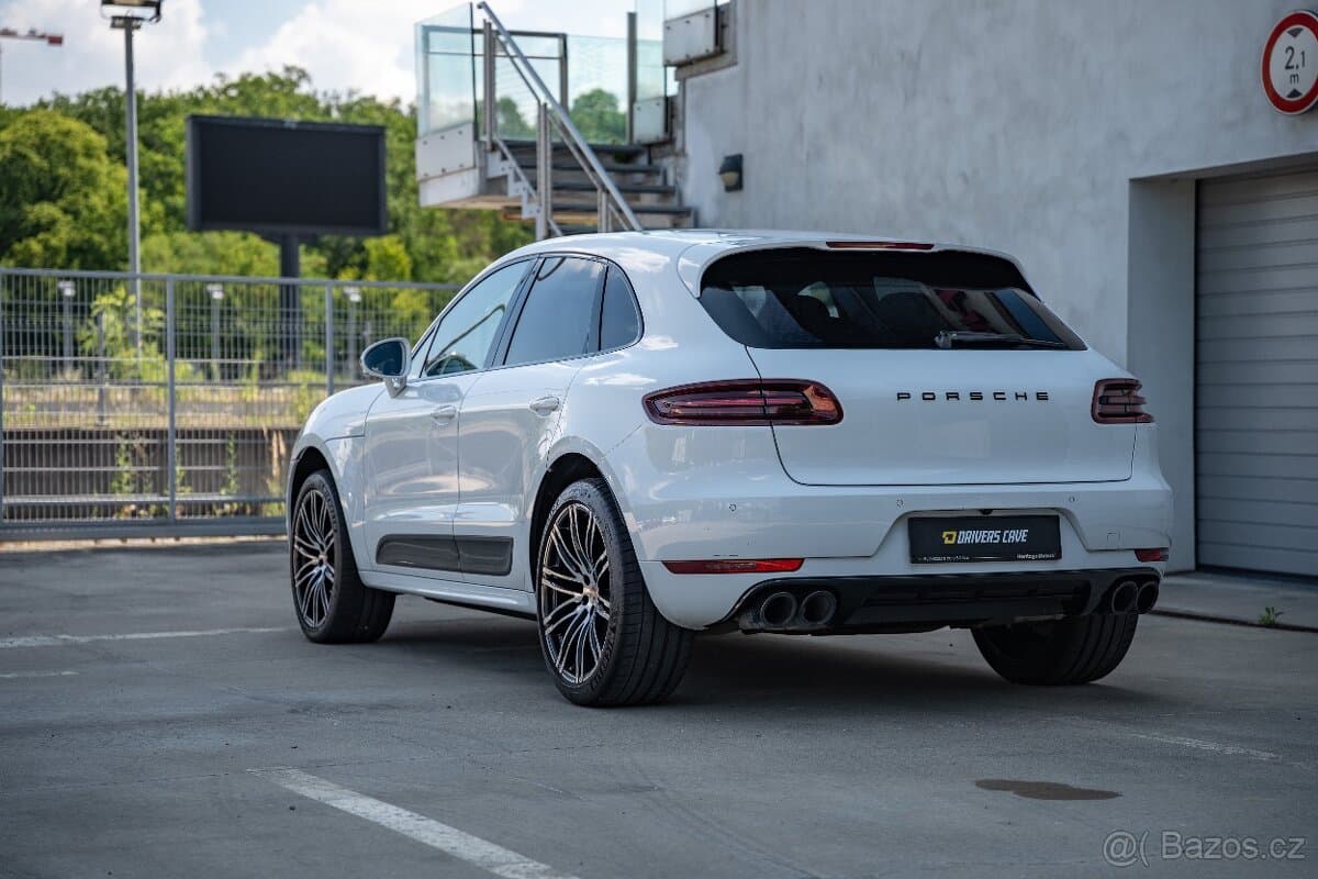 2018 Porsche MACAN - 6