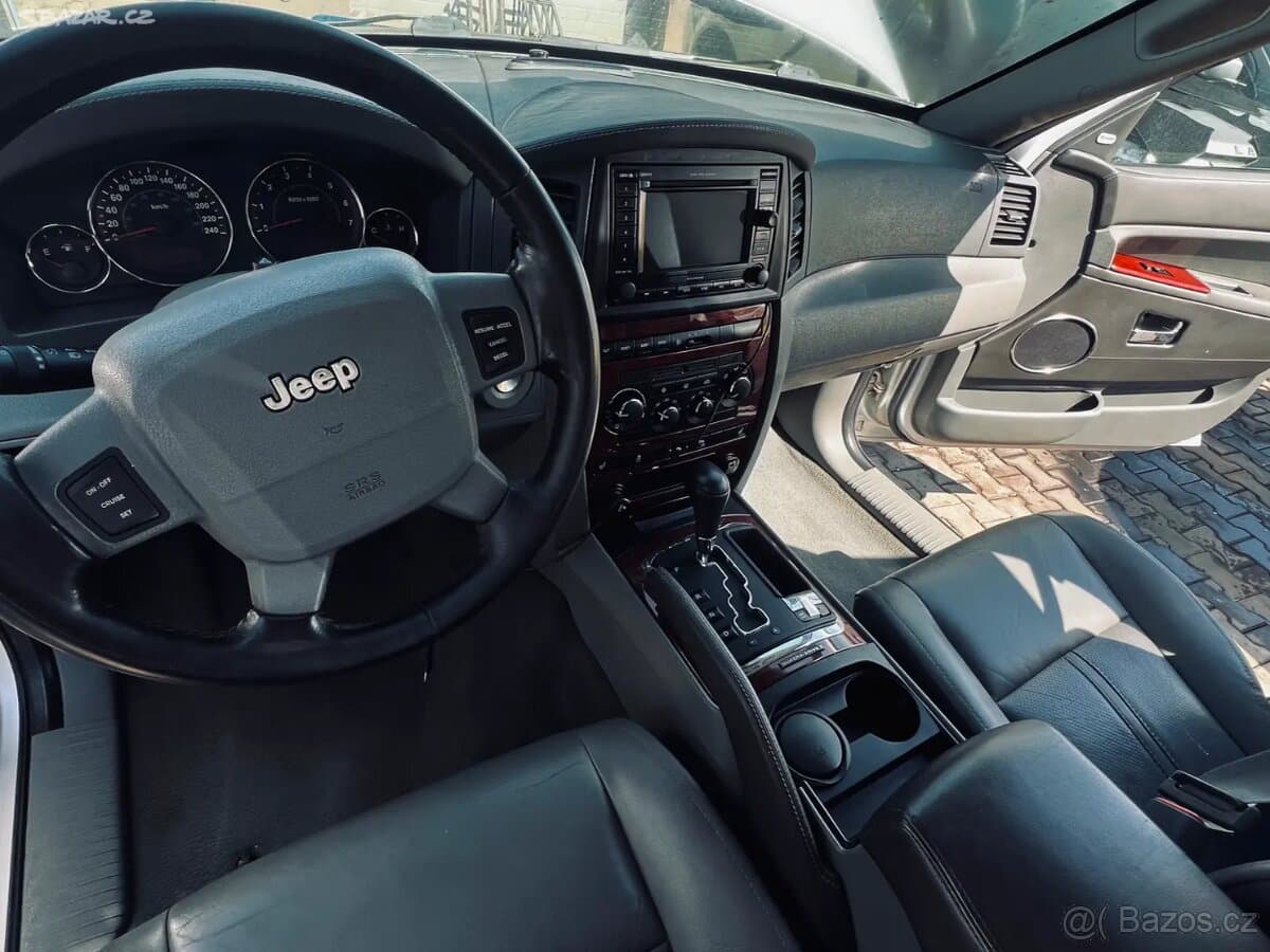 2007 Jeep CHEROKEE - 6