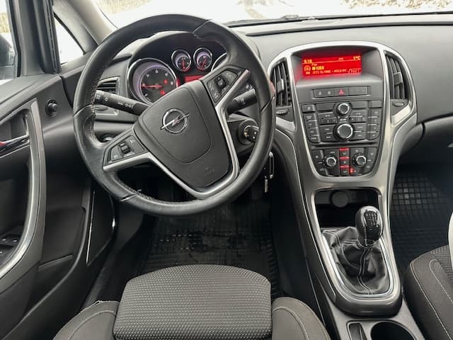 2011 Opel ASTRA - 6