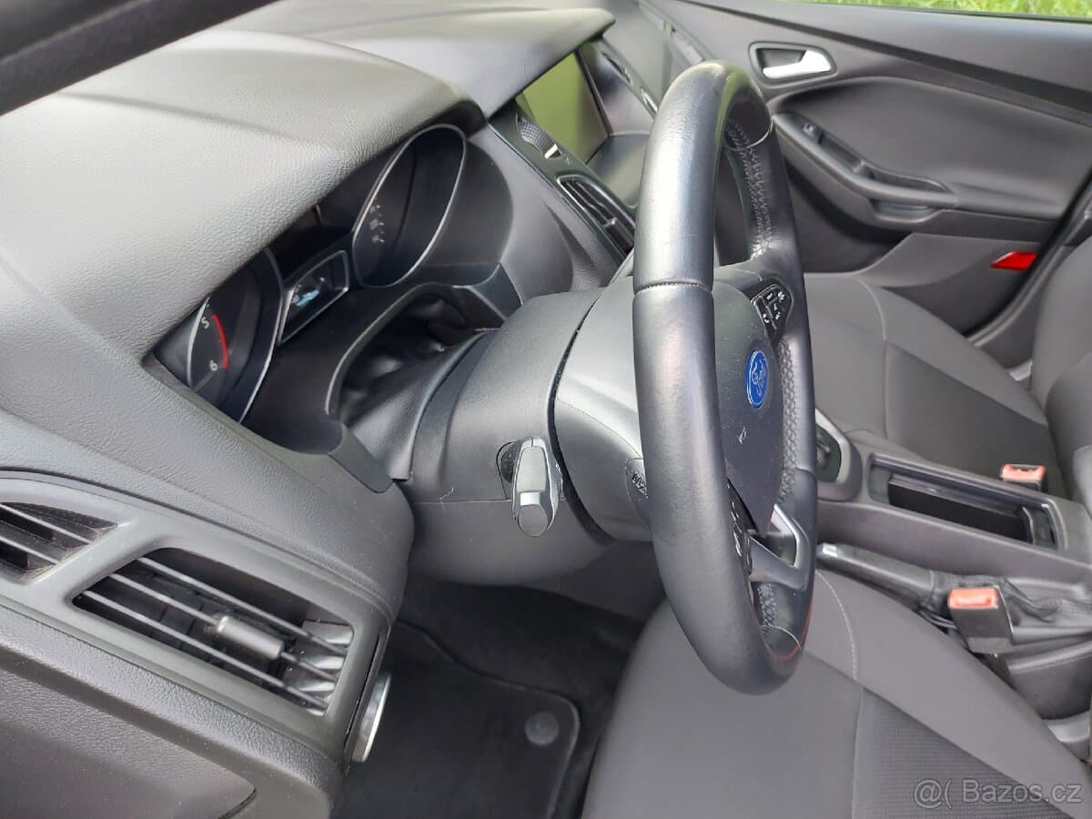 2015 Ford FOCUS - 6