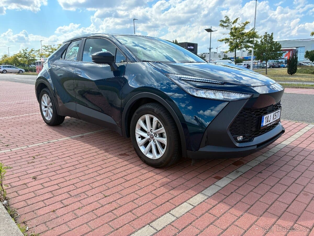 2025 Toyota C-HR - 6