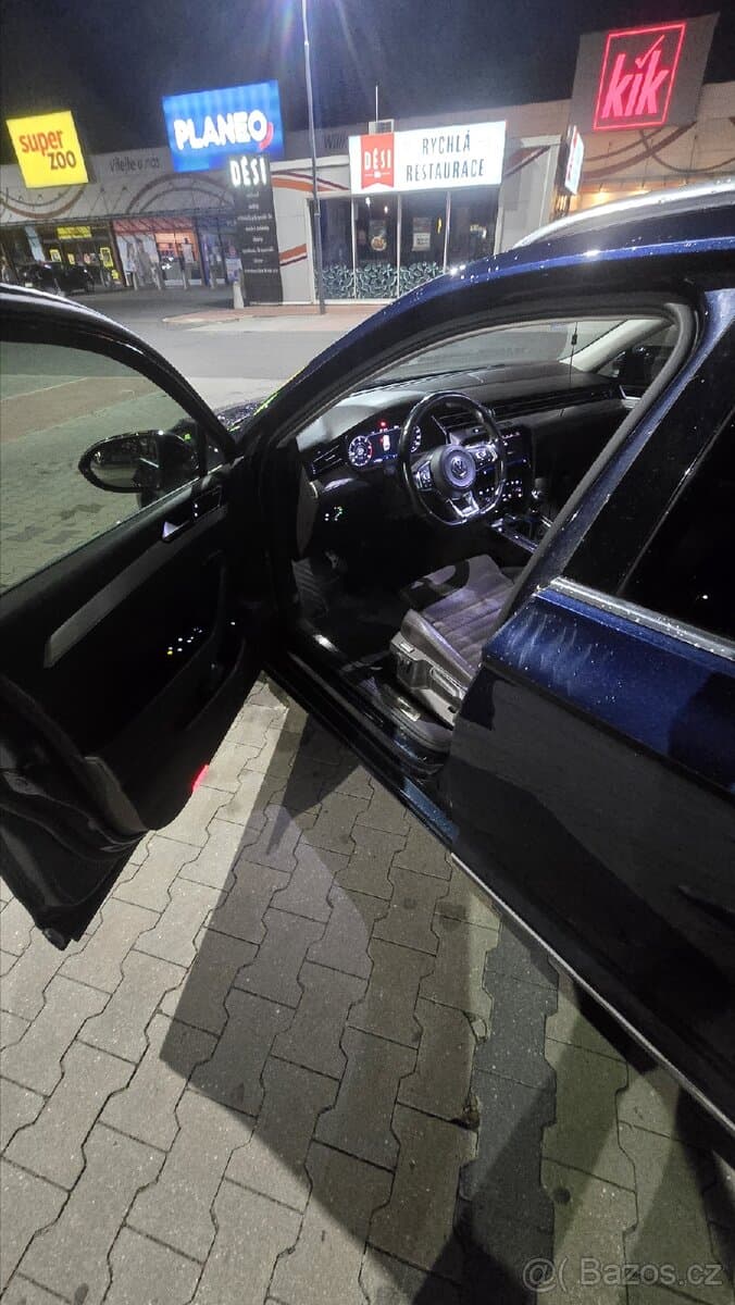 Volkswagen PASSAT - 6