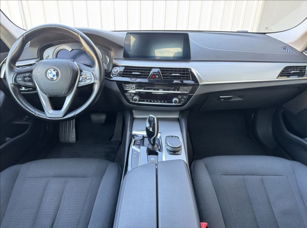 2019 BMW 5-SERIES - 6