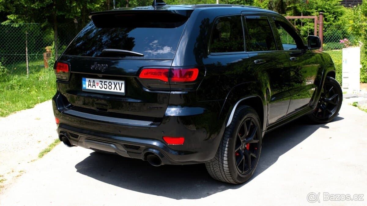 2019 Jeep CHEROKEE - 6