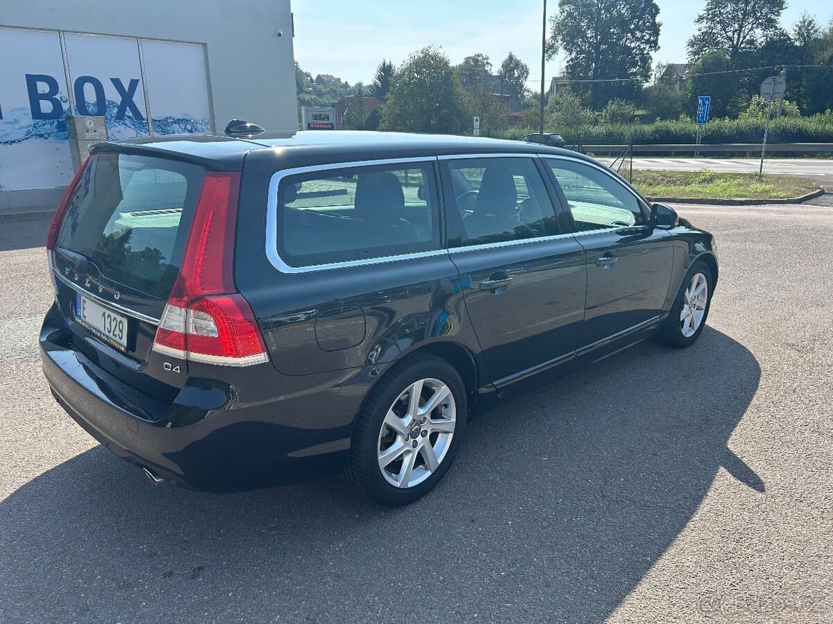 2015 Volvo V70 - 6