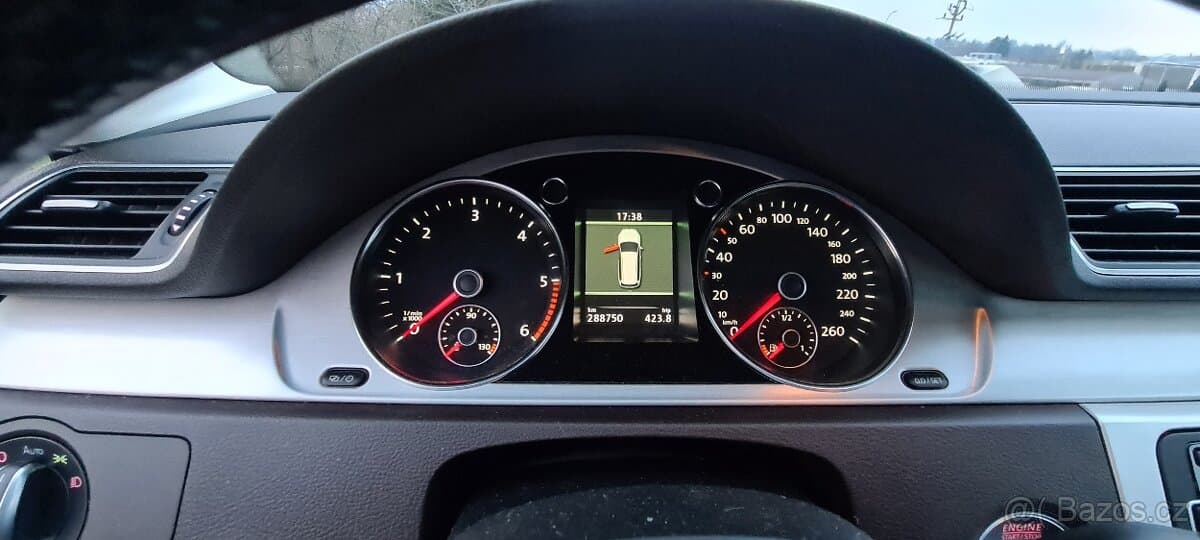 2013 Volkswagen PASSAT - 6