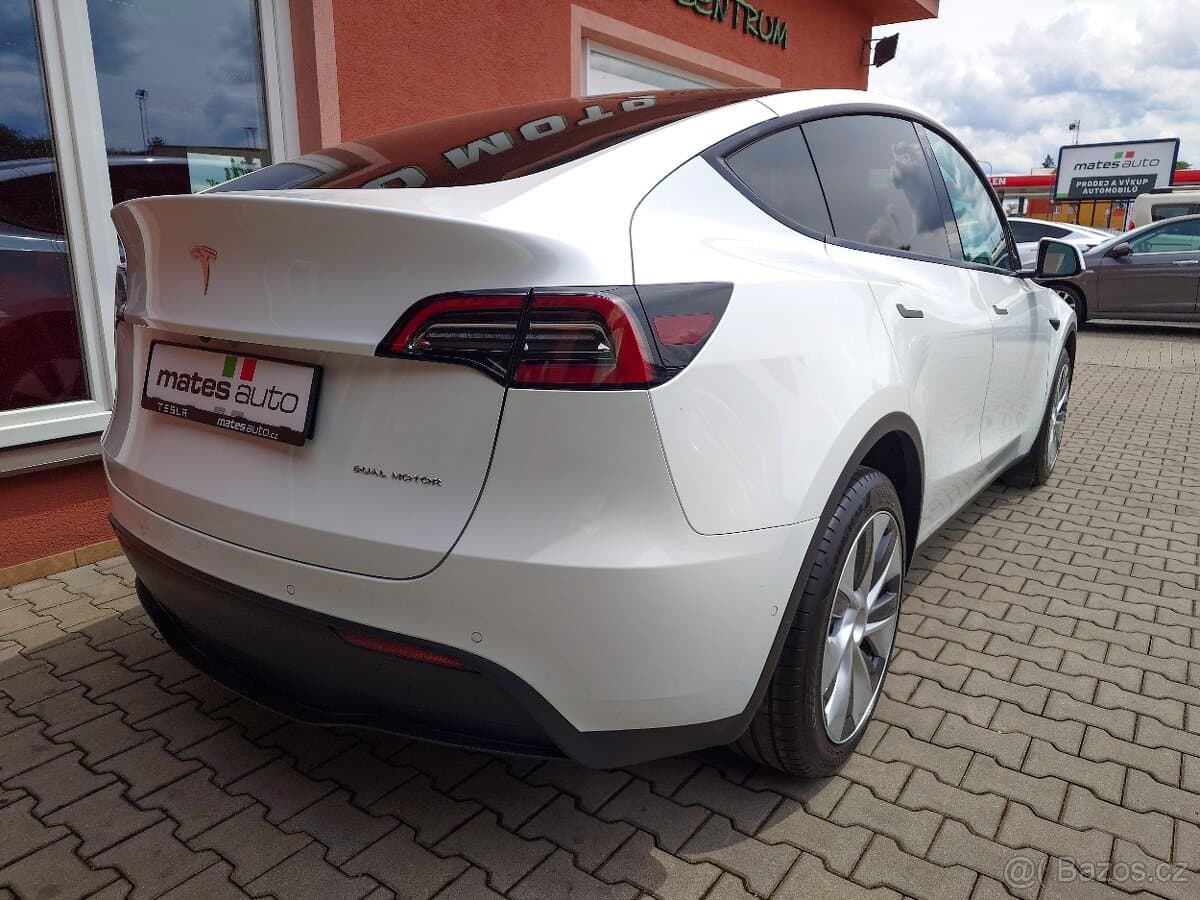 2022 Tesla MODEL Y - 6