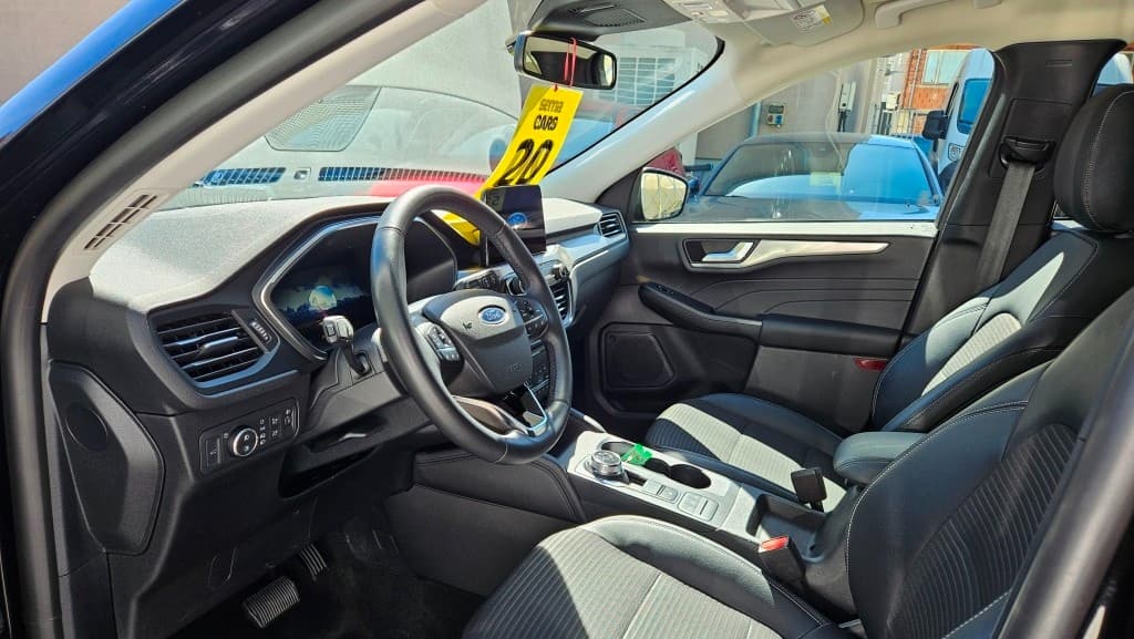 2023 Ford KUGA - 6
