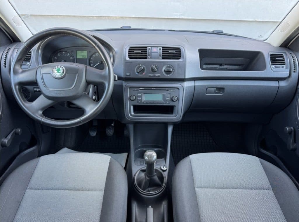 2011 Škoda FABIA - 6