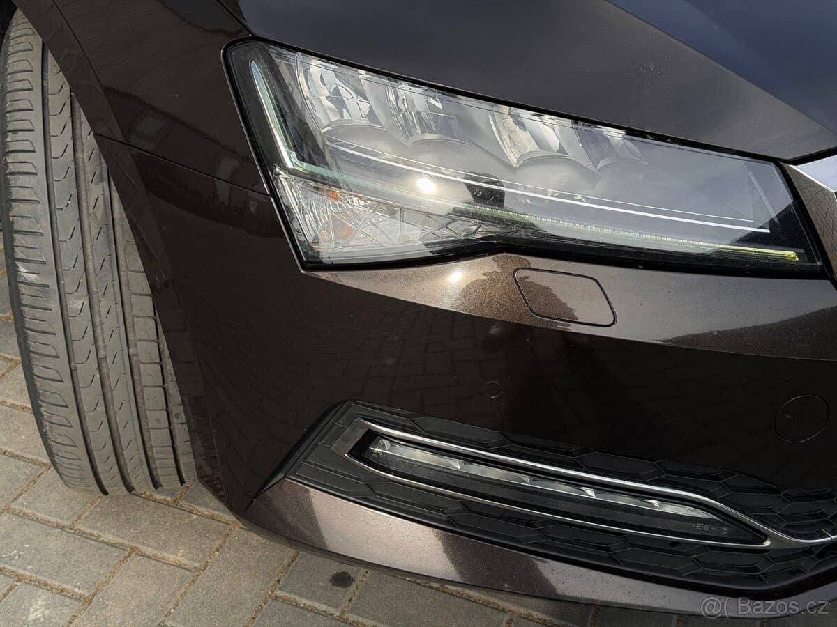 2020 Škoda SUPERB - 6