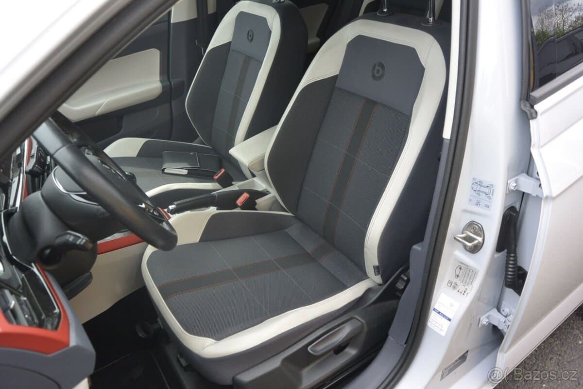 2017 Volkswagen POLO - 6