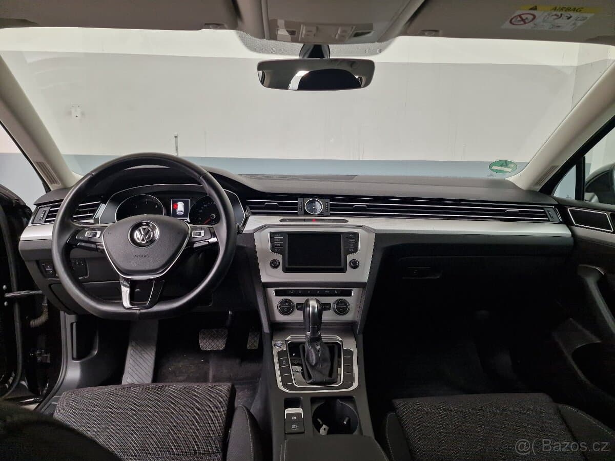 2016 Volkswagen PASSAT - 6