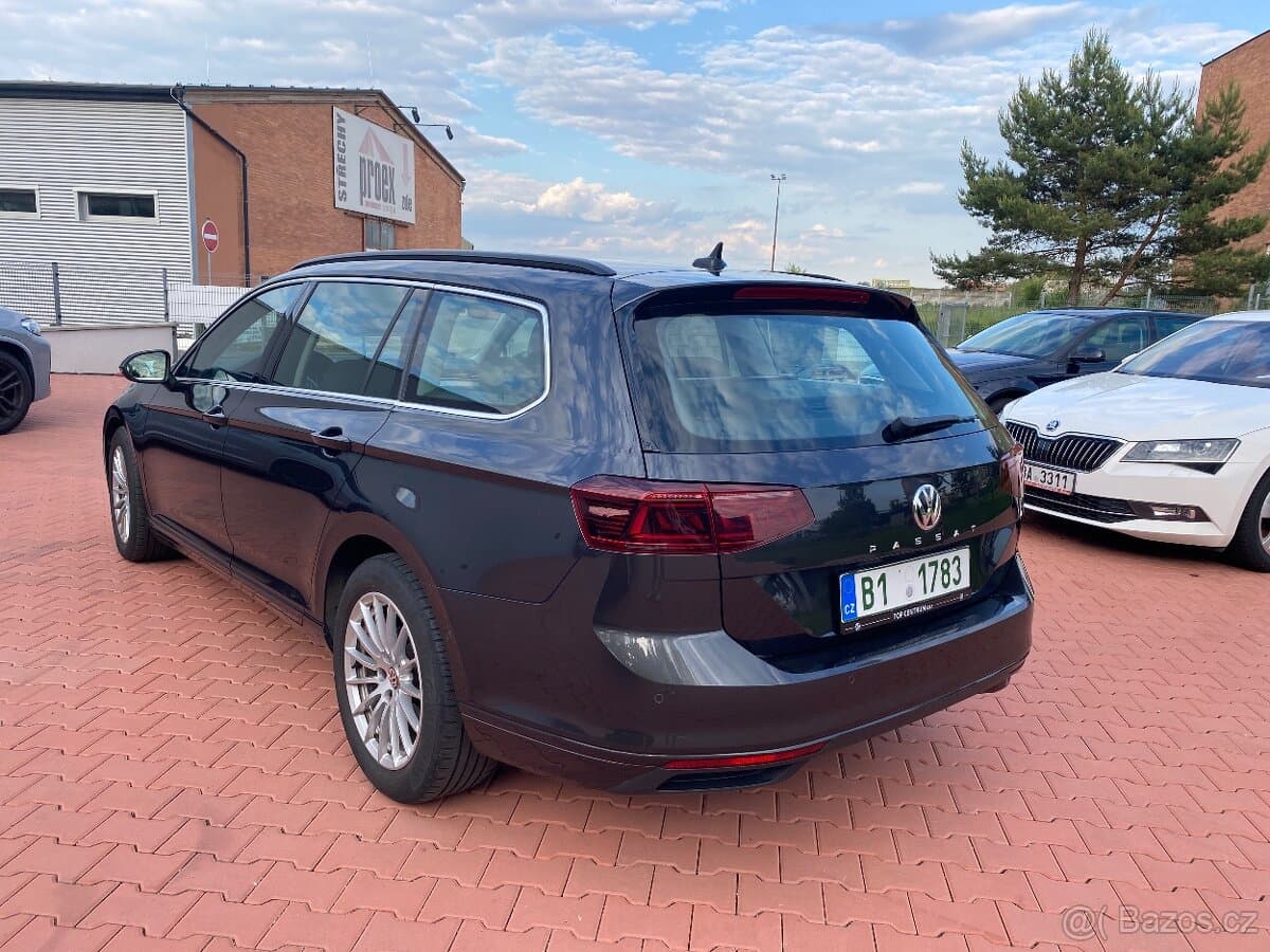 2019 Volkswagen PASSAT - 6
