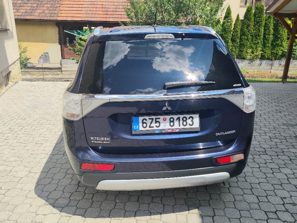 2014 Mitsubishi OUTLANDER - 6