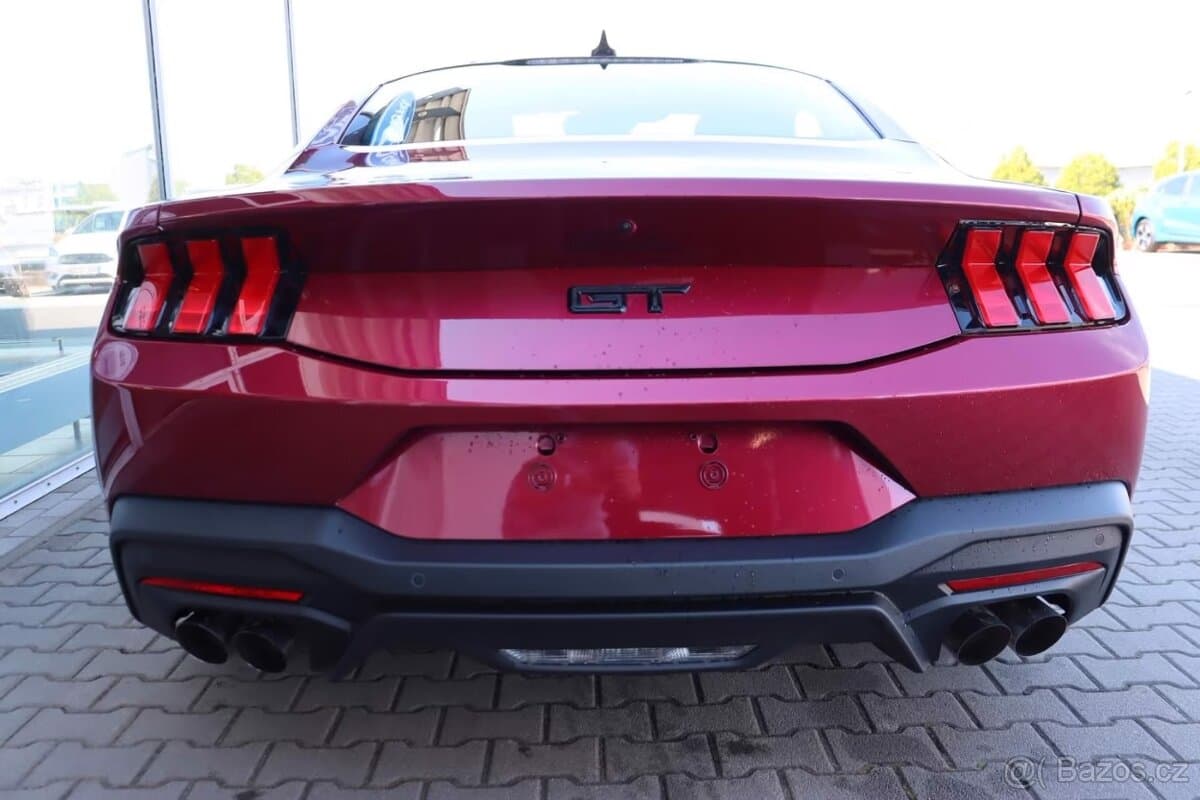 Ford MUSTANG - 6