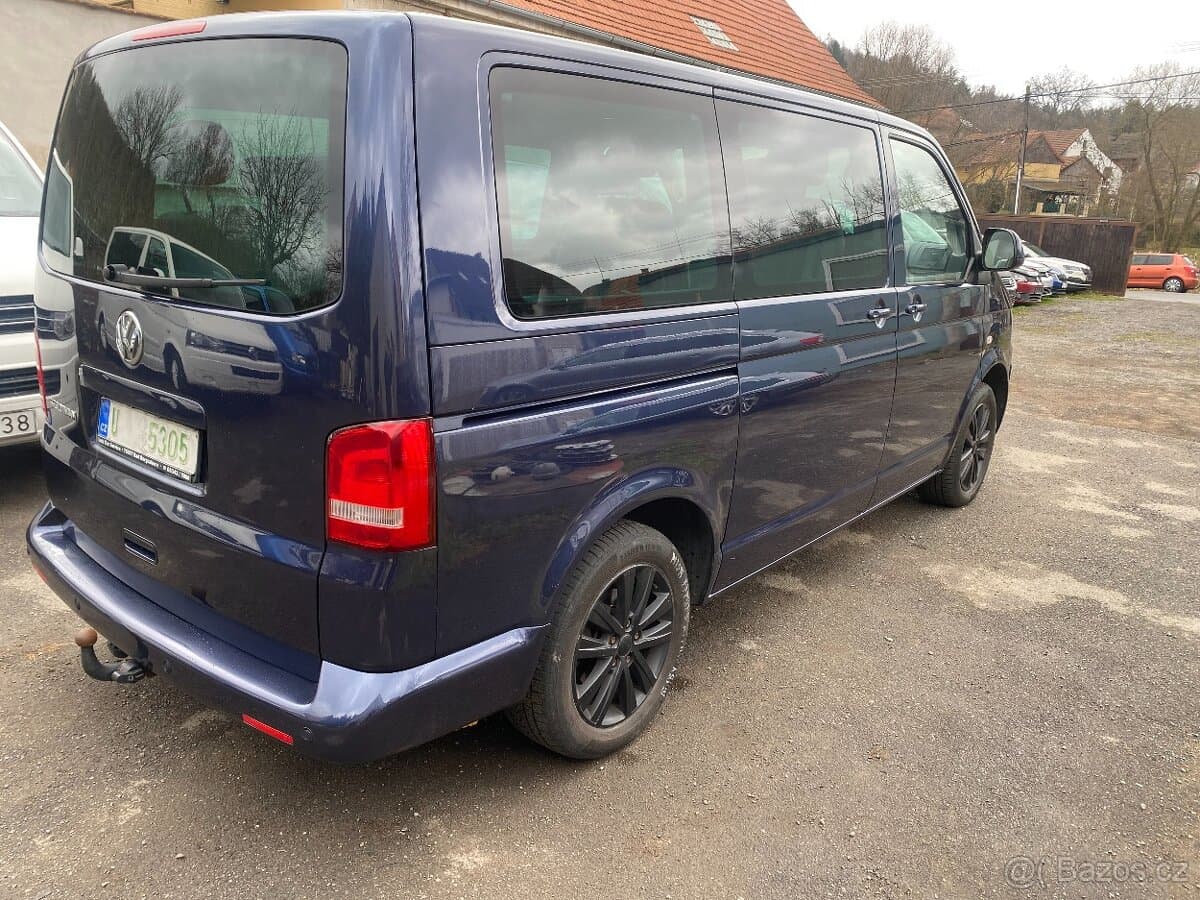 2010 Volkswagen MULTIVAN - 6