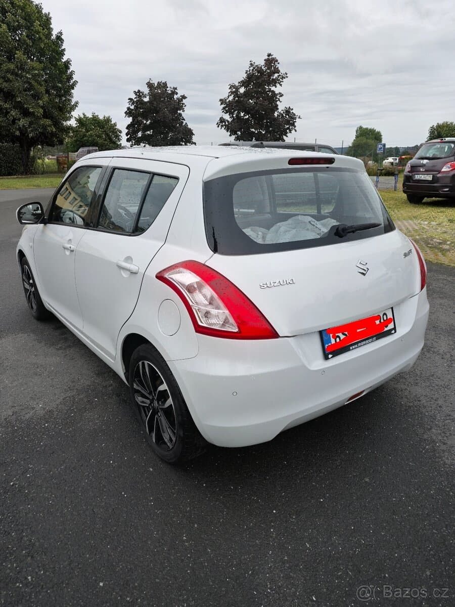 2015 Suzuki SWIFT - 6