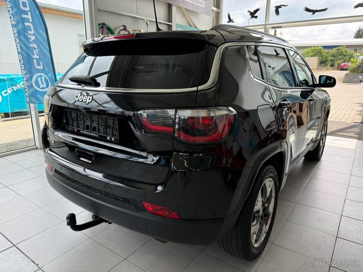 2018 Jeep COMPASS - 6