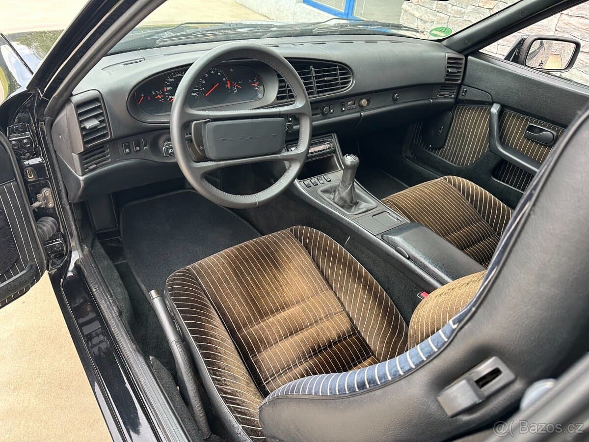 1989 Porsche 944 - 6