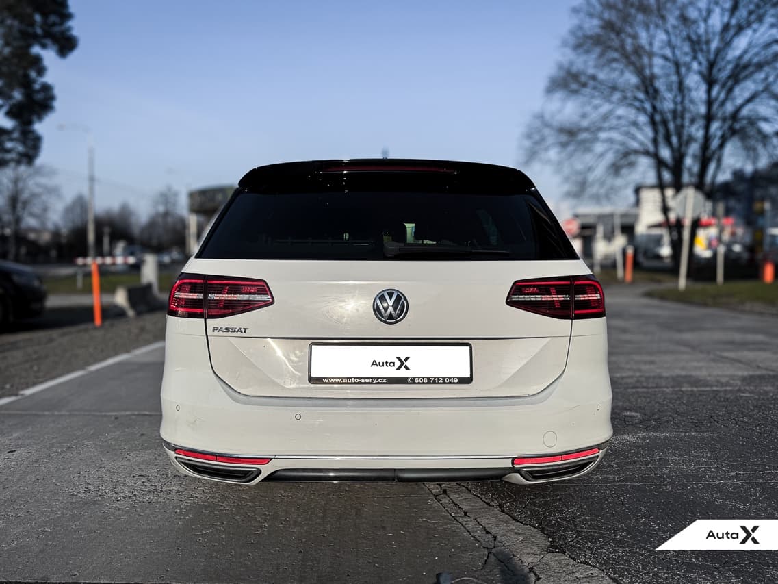 2019 Volkswagen PASSAT - 6
