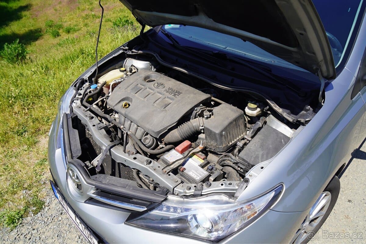 2014 Toyota AURIS - 6