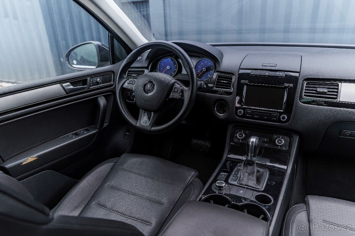 2013 Volkswagen TOUAREG - 6