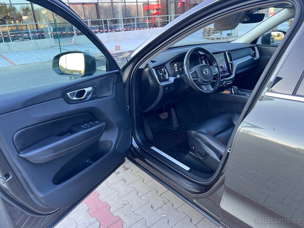 2021 Volvo XC60 - 6
